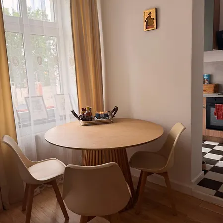 Apartment Mieszkanie W Kamienicy - Bocianowo, Przy Dworcu Pkp